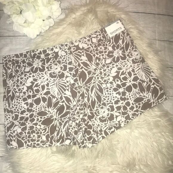 NEW New York & Company Linen Blend Floral Shorts - Picture 1 of 7